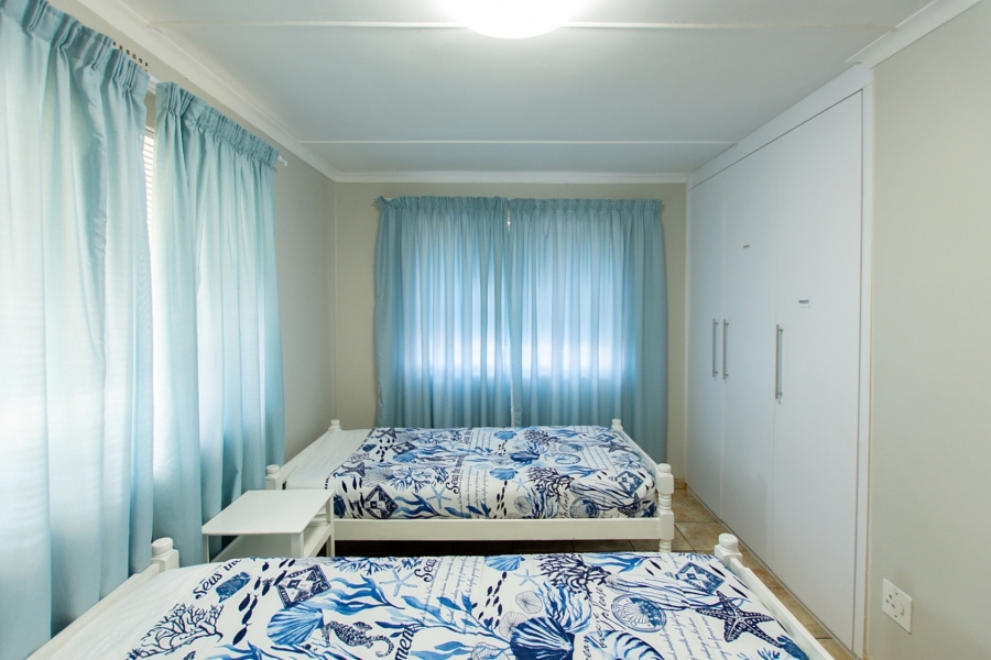 4 Bedroom Property for Sale in Middedorp Western Cape